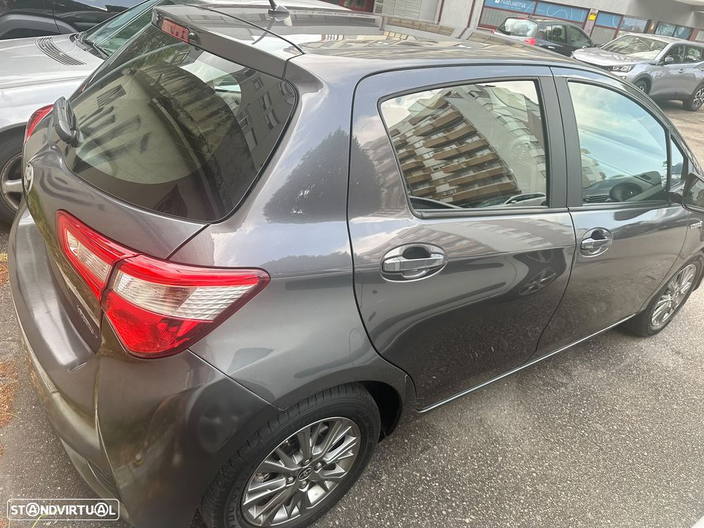 Toyota Yaris 1.5 HSD Exclusive - 3