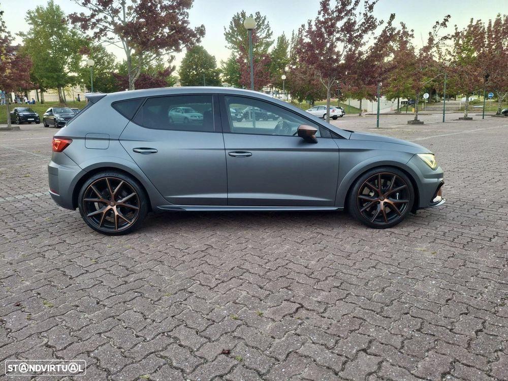 SEAT Leon 2.0 TSI S&S Cupra R - 9