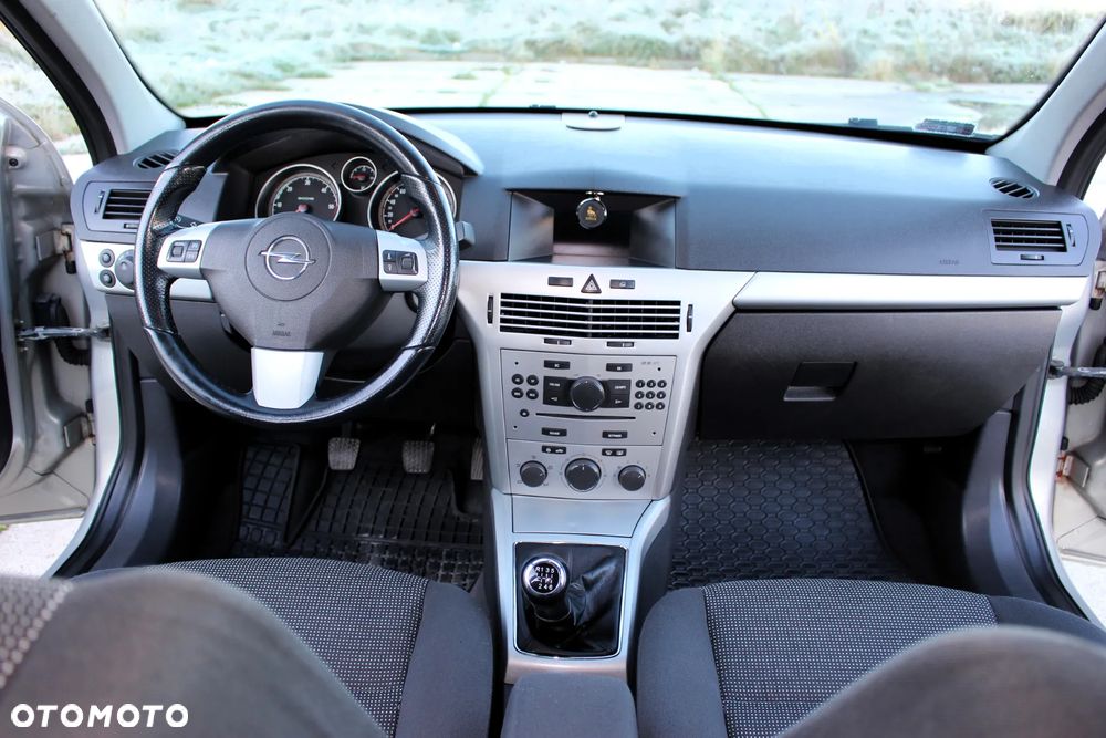 Opel Astra 1.7 CDTI DPF Edition Sport - 10