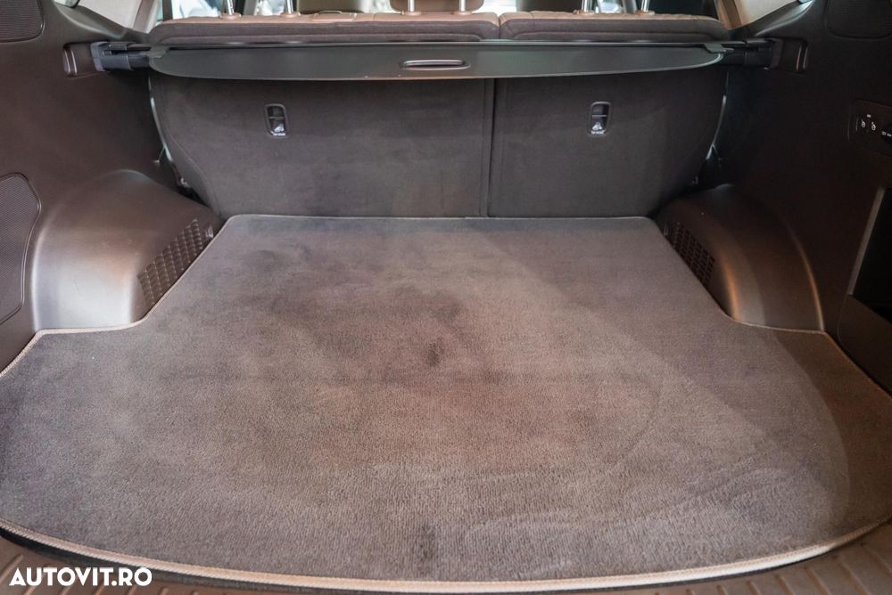 Hyundai Santa Fe 2.2 CRDi 4WD Automatik Premium - 12