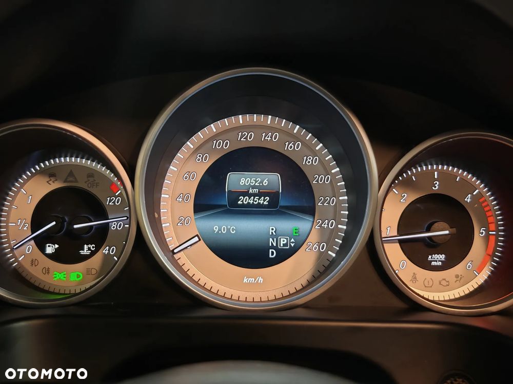 Mercedes-Benz Klasa E 220 BlueTEC 7G-TRONIC Avantgarde - 5