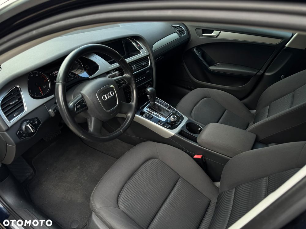 Audi A4 Avant - 22