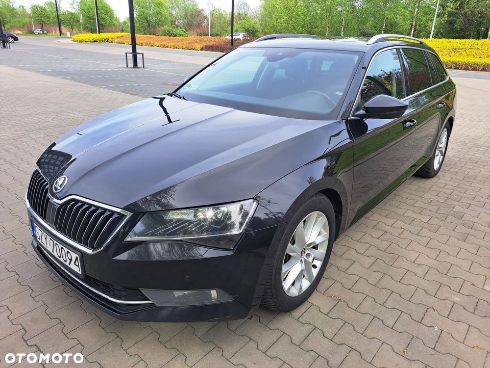 Skoda Superb 2.0 TDI DSG Premium Edition - 2