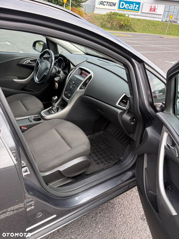 Opel Astra 1.7 CDTI - 11