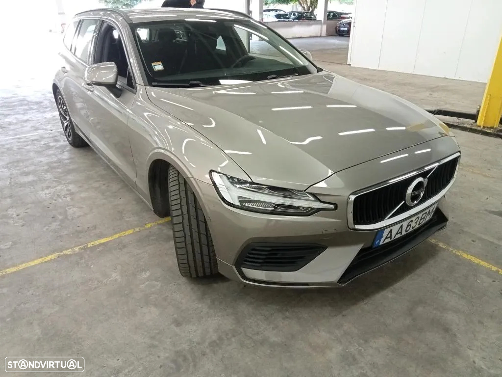 Volvo V60 2.0 T8 AWD TE Momentum - 4