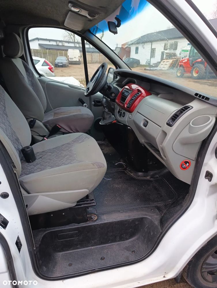 Opel Vivaro - 9