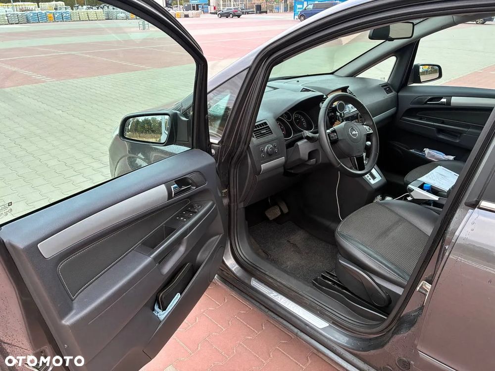 Opel Zafira - 7