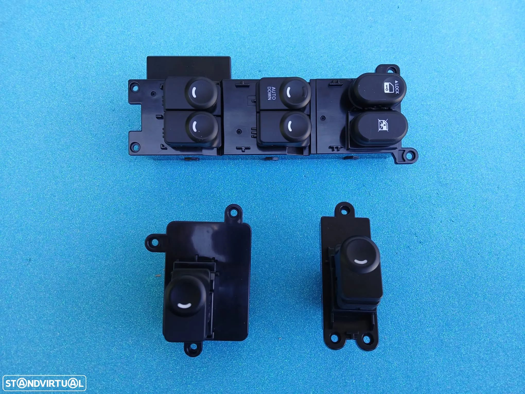 Comando botão interruptor dos vidros Hyundai i30  93570-2L010   NOVO - 1