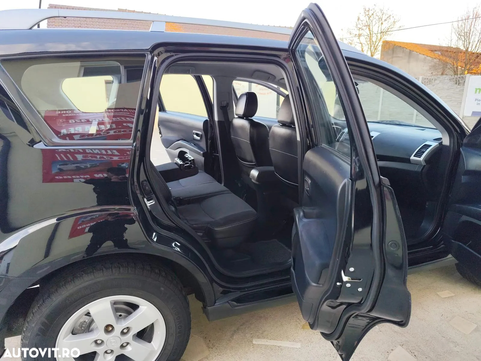Peugeot 4007 - 9