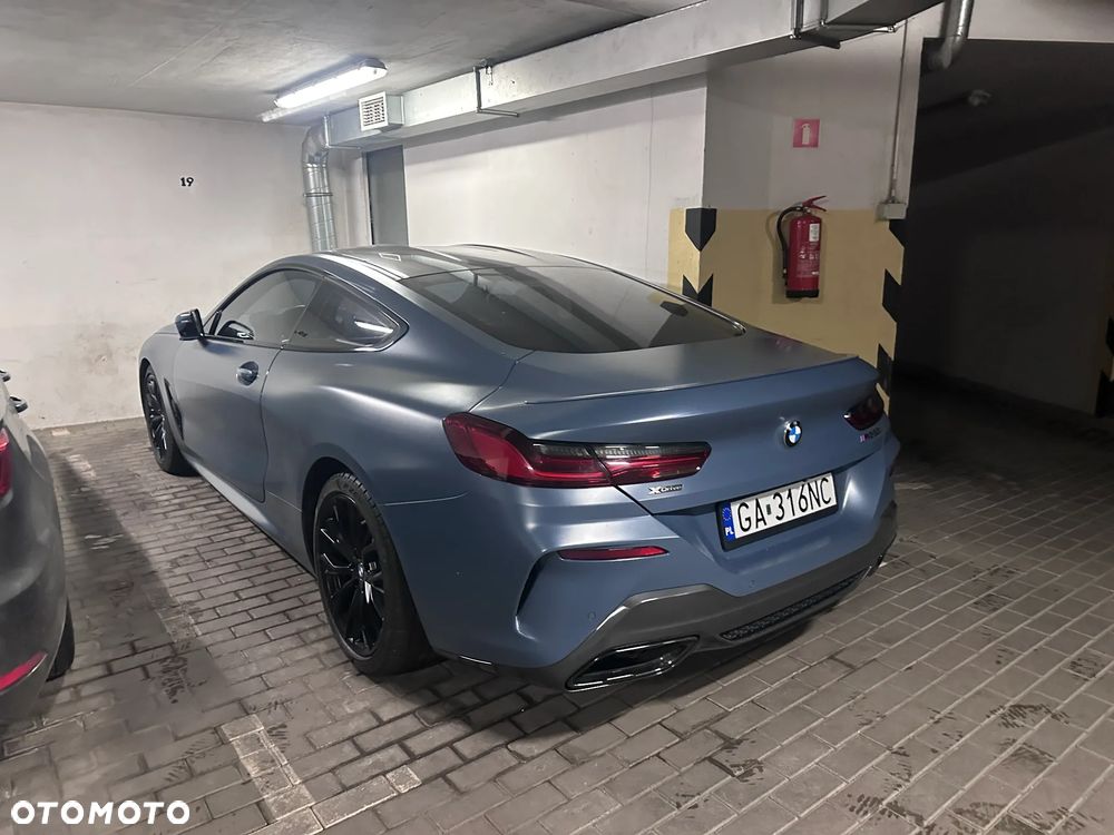 BMW Seria 8 - 7