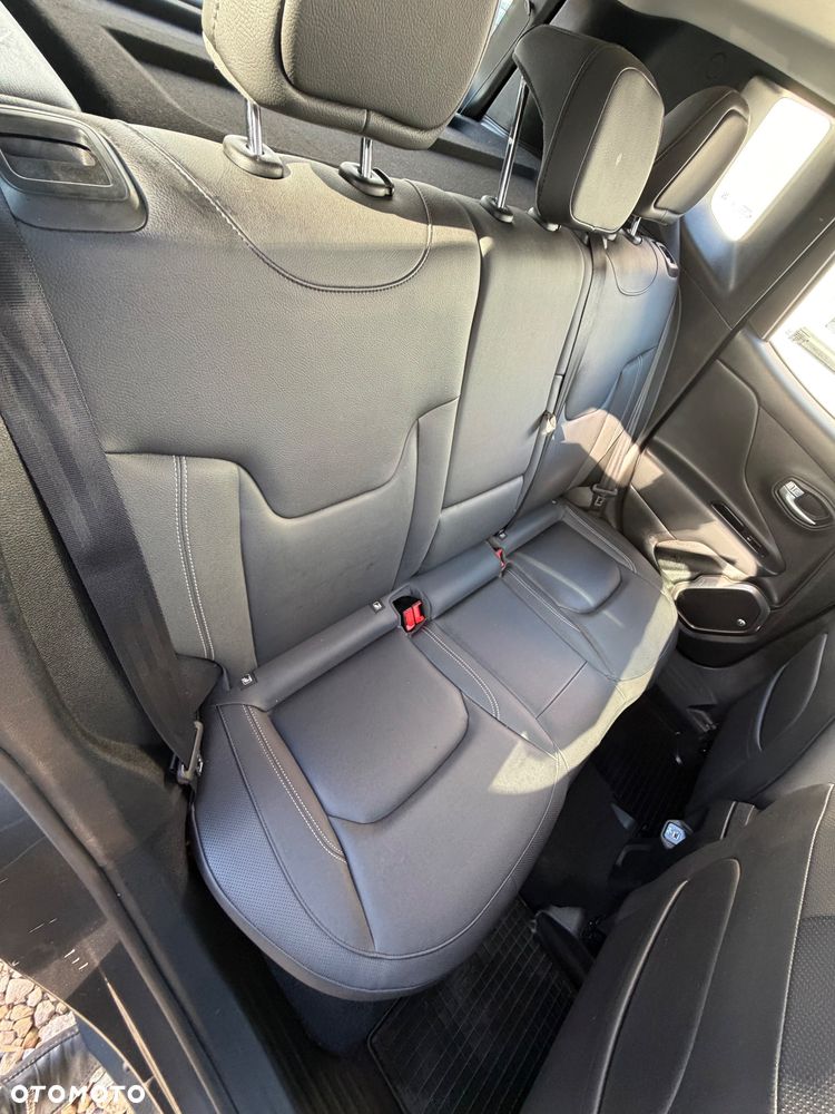 Jeep Renegade - 19