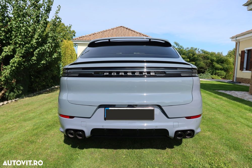 Porsche Cayenne Coupe - 4
