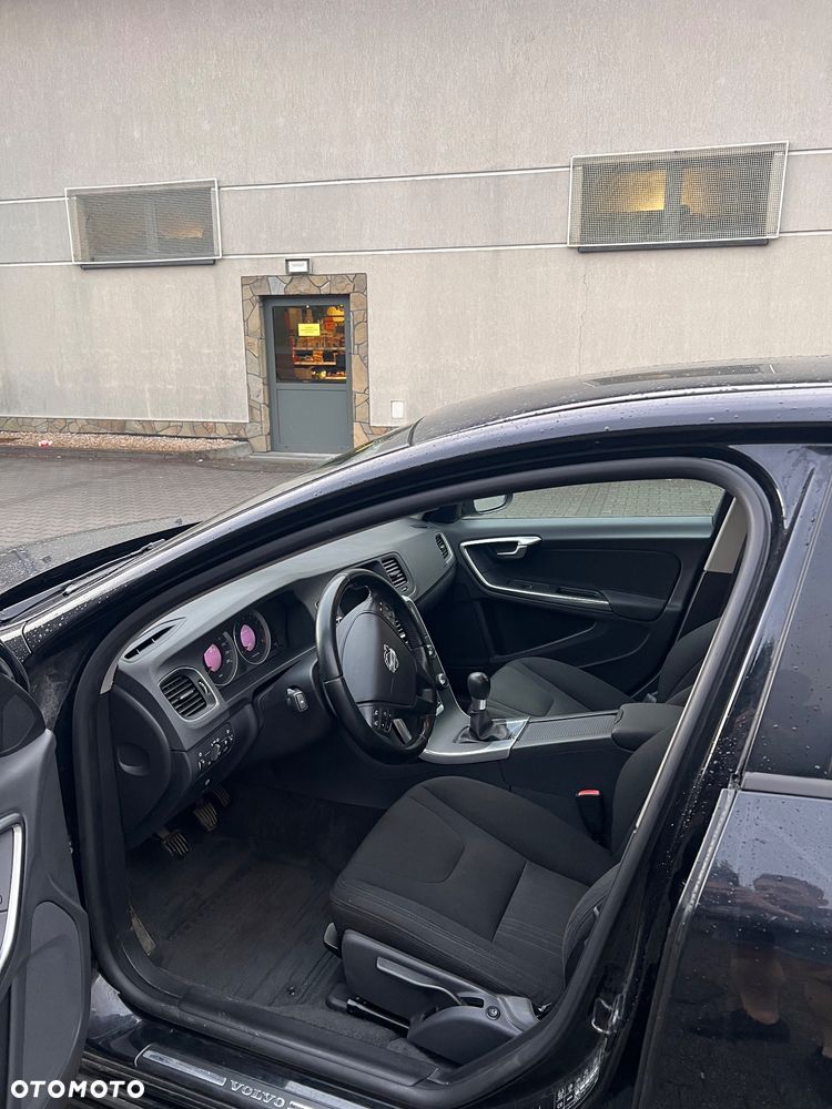 Volvo V60 T3 - 6