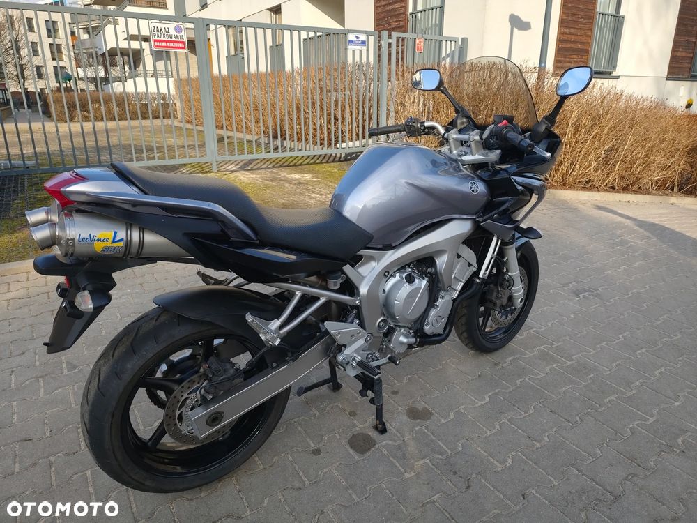 Yamaha FZ6 - 4