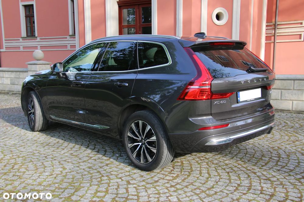 Volvo XC 60 B4 D Plus Bright - 13