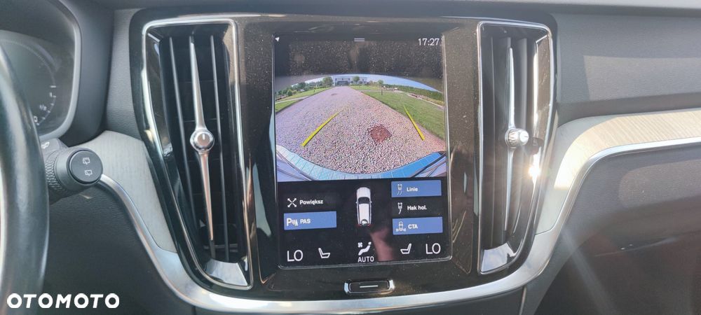 Volvo V60 T6 AWD Recharge Geartronic Inscription - 11