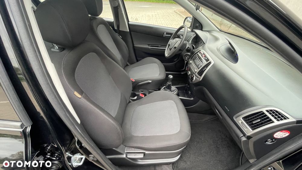 Hyundai i20 1.25 Comfort - 31