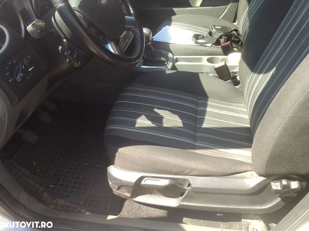 Ford Focus 1.6 TDCi Ghia - 8