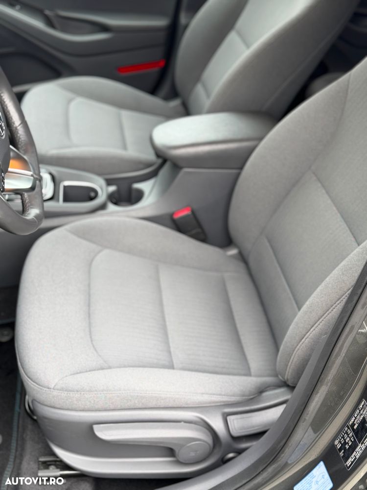 Hyundai IONIQ 1.6 141CP Exclusive - 7