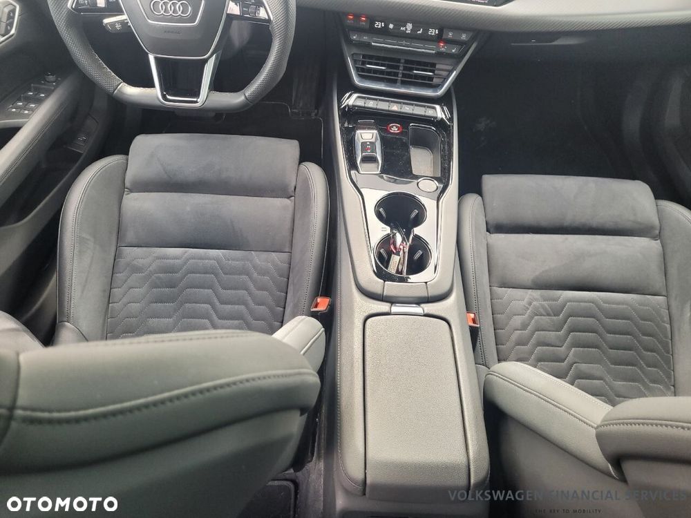 Audi e-tron GT - 12