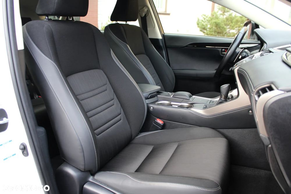 Lexus NX 300 Comfort AWD - 9