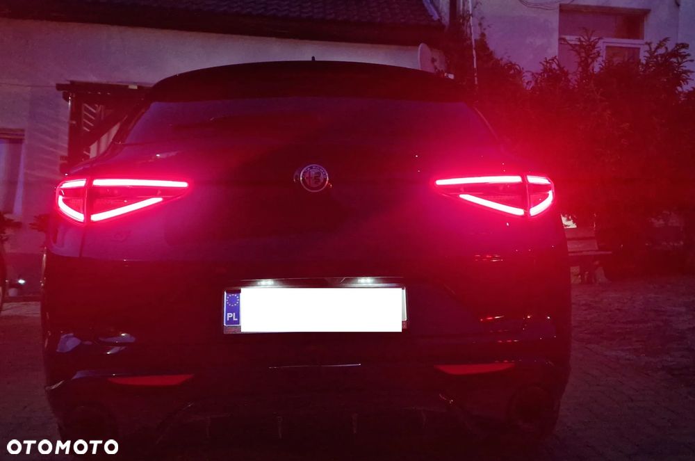 Alfa Romeo Stelvio 2.0 Turbo Veloce TI Q4 - 14