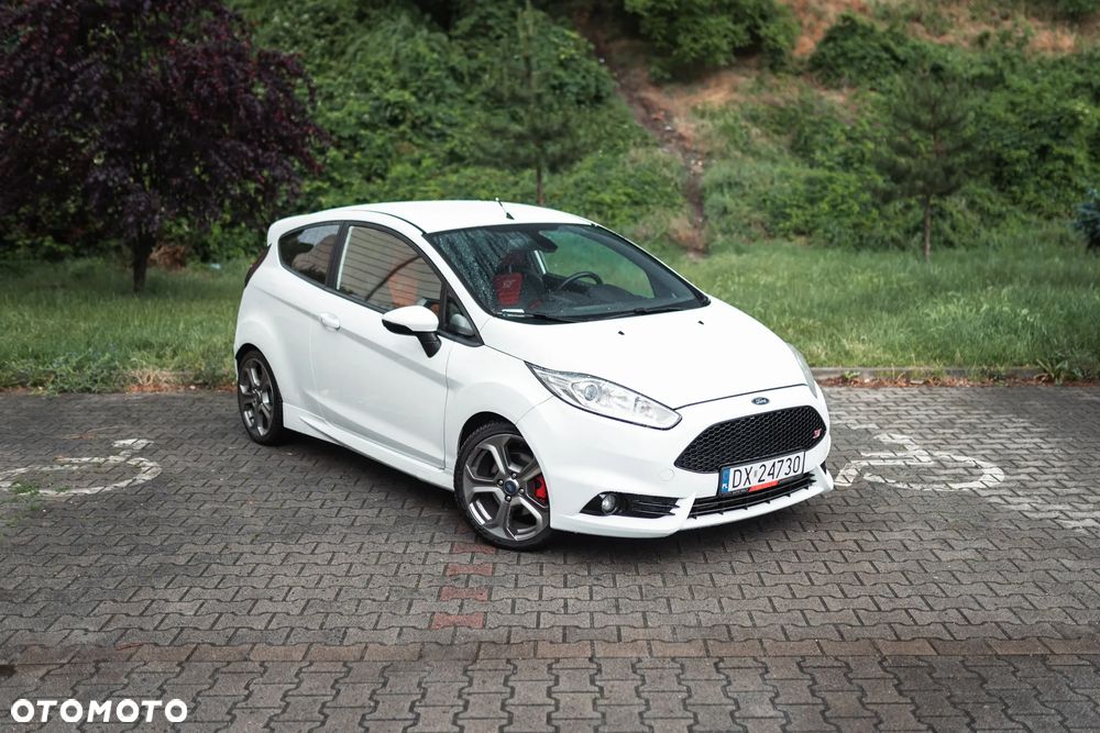 Ford Fiesta - 7