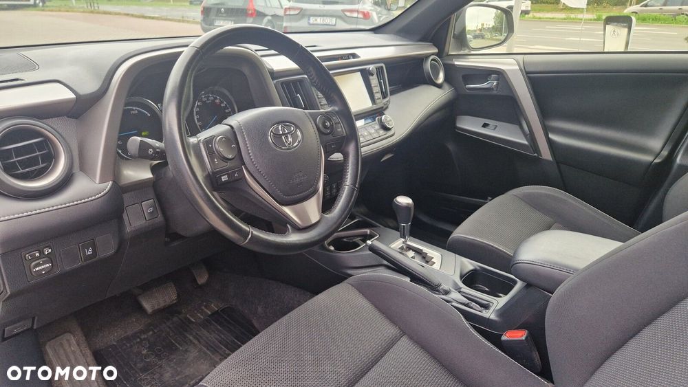 Toyota RAV4 Hybrid Premium 4x2 - 11