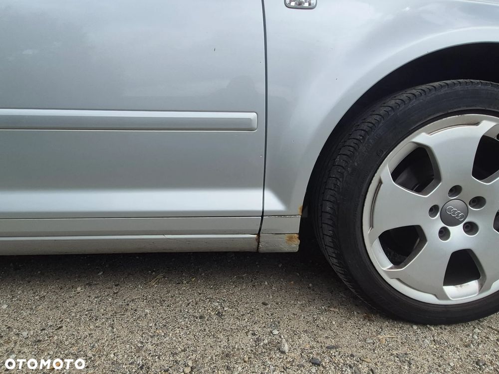 Audi A3 Sportback 1.6 FSI Ambiente - 9