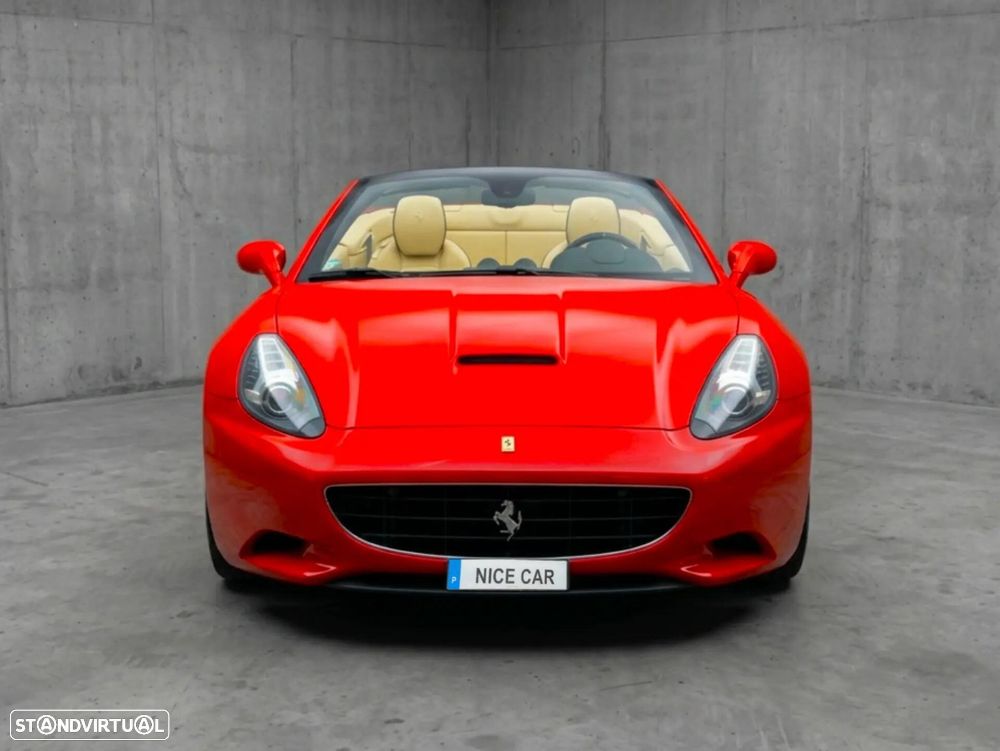 Ferrari California foto 2