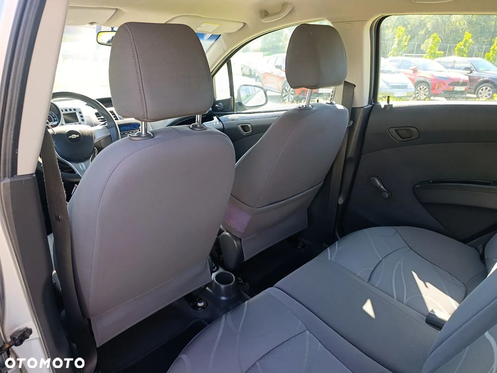Chevrolet Spark 1.0 LT - 15