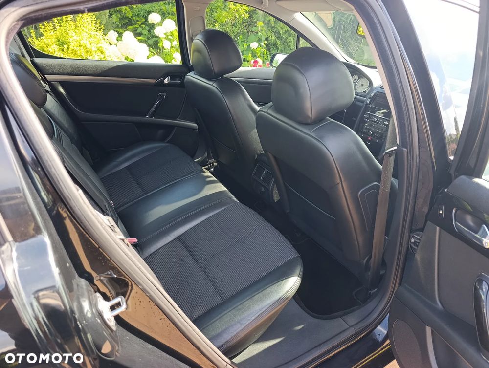 Peugeot 407 - 35