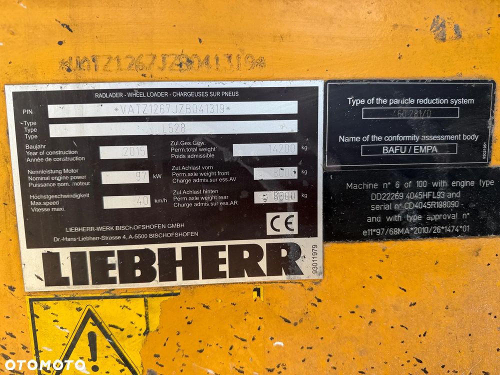 Liebherr L528 - 7
