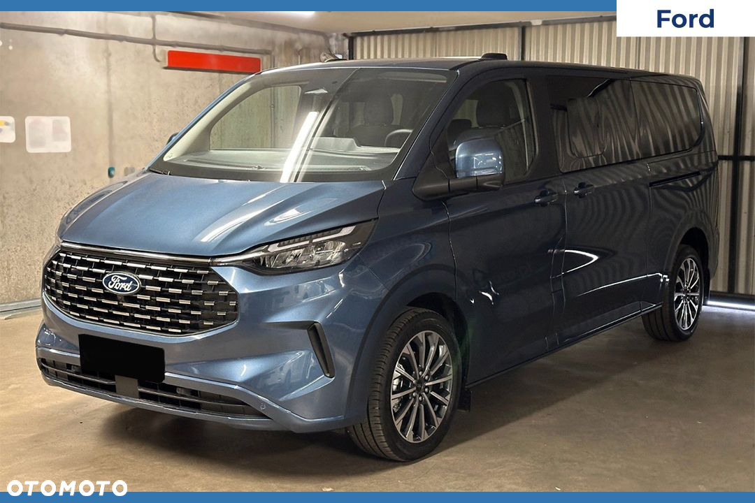 Ford Tourneo Custom - 4
