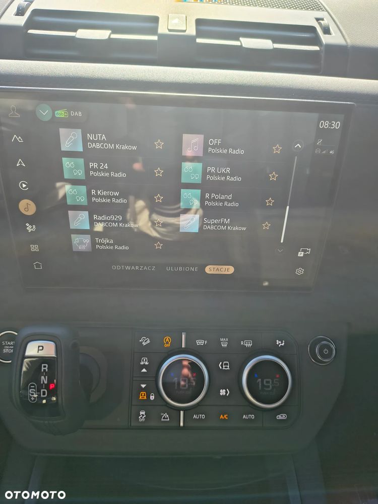 Land Rover Defender 3.0 D250 mHEV X-Dynamic SE - 18