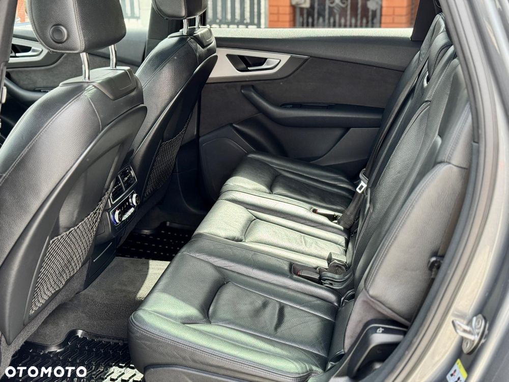 Audi Q7 - 28