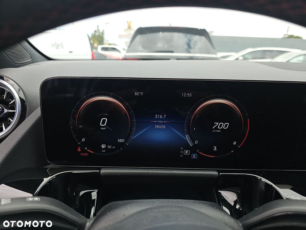 Mercedes-Benz GLA 250 4Matic 8G-DCT AMG Line - 9