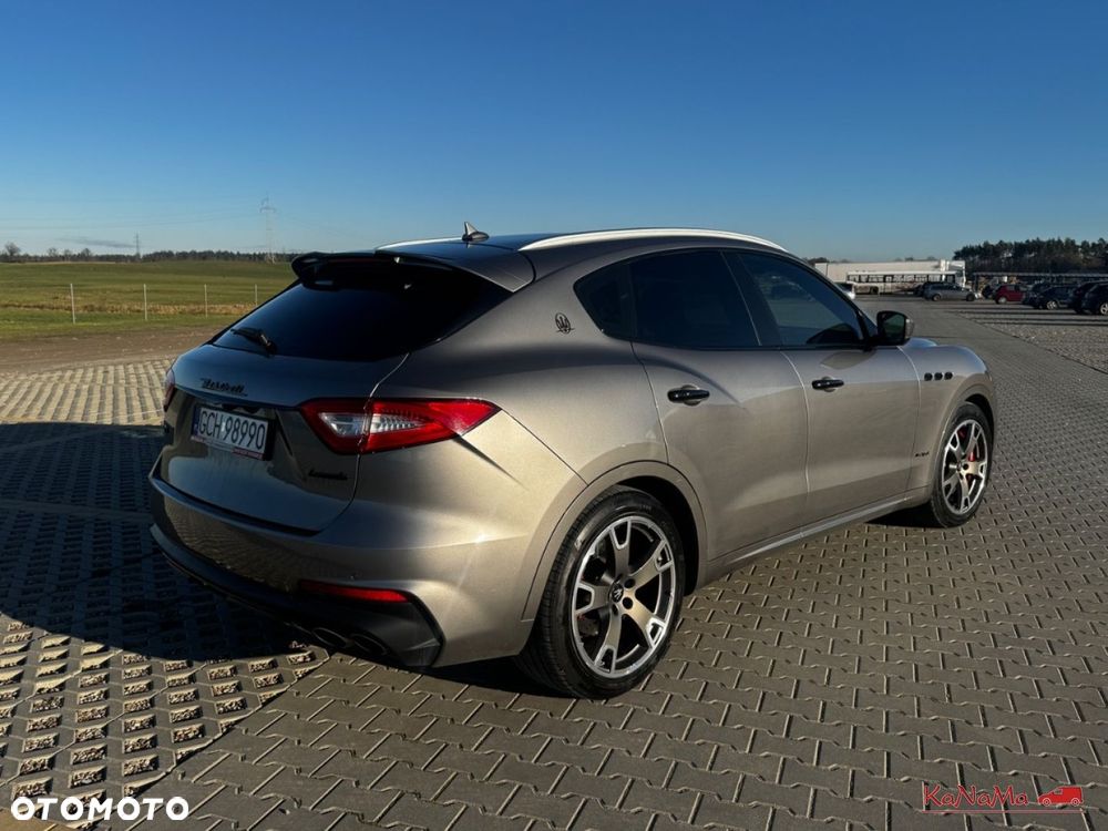 Maserati Levante - 10