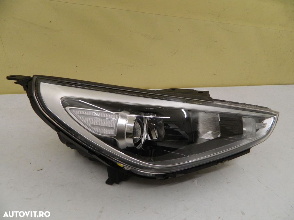 Far dreapta Hyundai I30 Halogen, 2017, 2018, 2019, 2020, cod origine 92102-G4020. - 4