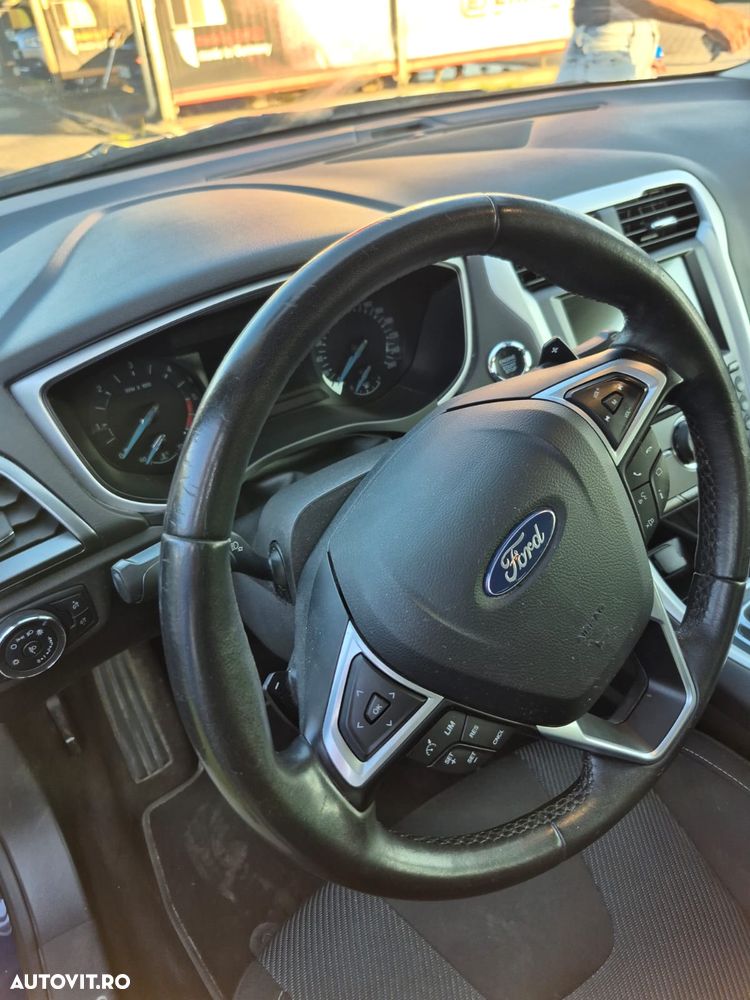 Ford Mondeo 2.0 TDCi Powershift Business - 9