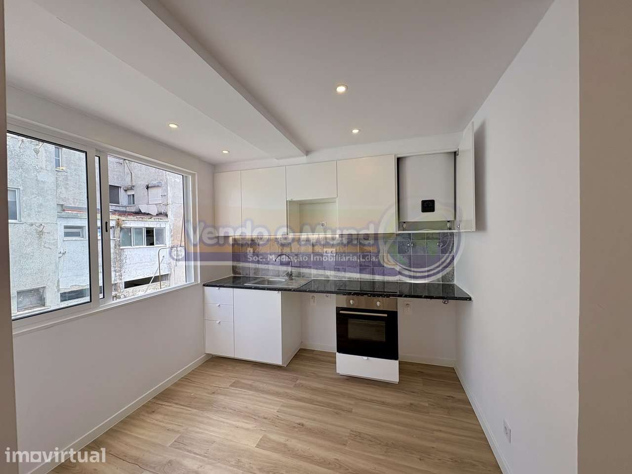 Apartamento T2 em Queluz (LXSIN025) - Grande imagem: 4/31