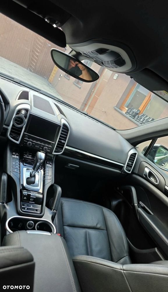 Porsche Cayenne - 7