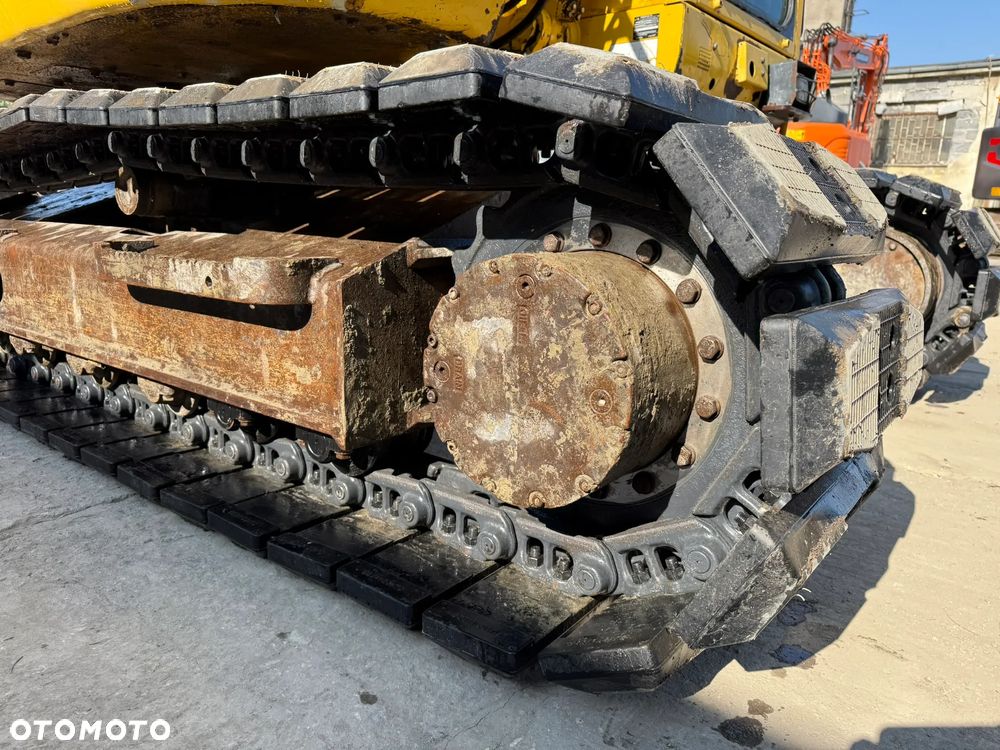Komatsu PC 138 US -10 - 8