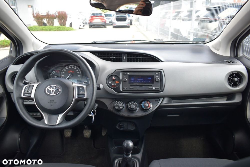 Toyota Yaris - 16