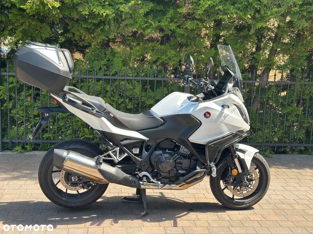 Honda NT - 9