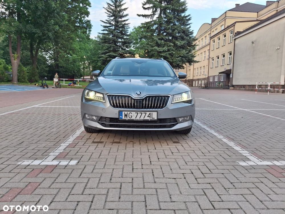 Skoda Superb 2.0 TDI 4x4 Style DSG - 2