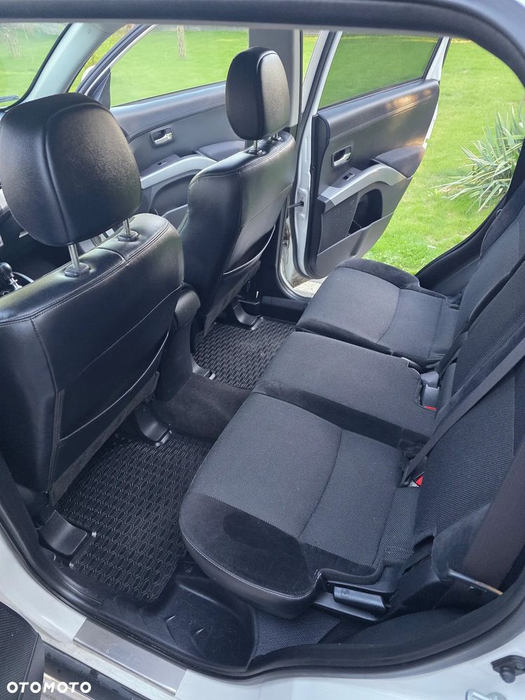 Mitsubishi Outlander 2.2 DI-D 4WD TC-SST Instyle - 6