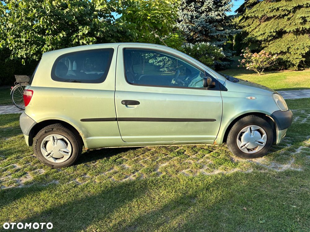 Toyota Yaris 1.0 Base - 5
