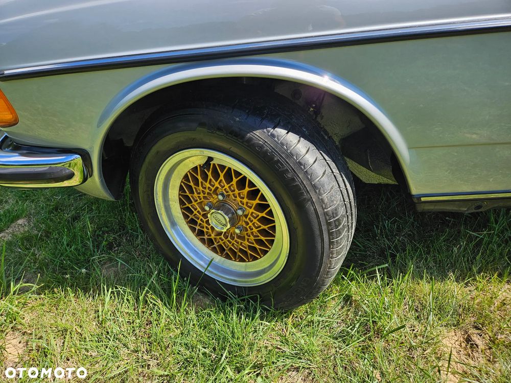 Mercedes-Benz W123 - 27