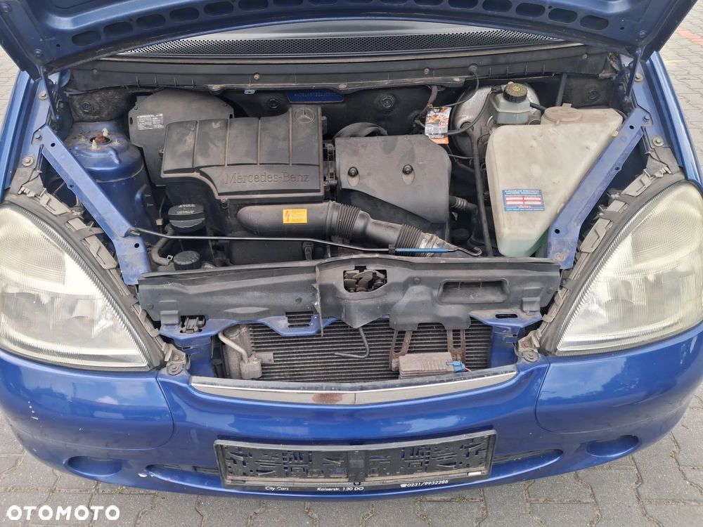 Mercedes A160 ELCH A klasa W168 silnik 1.6 Benzyna 166.930 skrzynia biegów drzwi klapa maska zderzak błotnik lakier 933 Tiefseeblau / Deep Sea Blue alternator listwa wtryskowa przepustnica przepływomierz alternator maglownica wahacz pompa wspomagania sprężarka klimatyzacji cewka wentylator sterownik stacyjka moduł silniczek panel przewód wiązka radio fotel fotele tapicerka skórzana skóra boczek podłokietnik szyba zwrotnica EGR chłodnica pas wzmocnienie lusterko lampa reflektor tłumik wydech halogen hak holowniczy klamka belka sanki mcperson amortyzator sprężyna felga zwrotnica blenda mikrostyk kierownica mechanizm zamek zacisk hamulcowy jarzmo klamka włącznik schowek lewarek wybierak osłona łapa poduszka zbiorniczek rura manetki kolektor pompa ABS sprzęgło konsola tunel kratki nawiewu skóra szyberdach NA CZĘŚCI - 8